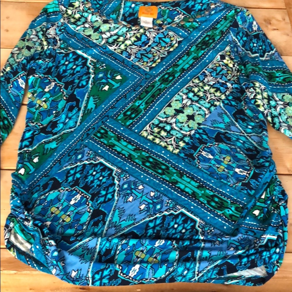 Long sleeve dress up shirt